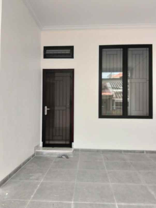 dijual rumah baru 2lantai di harapan indah bekasi
