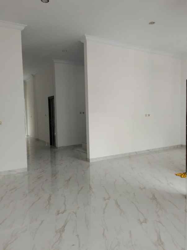 dijual rumah baru 2lantai di harapan indah bekasi