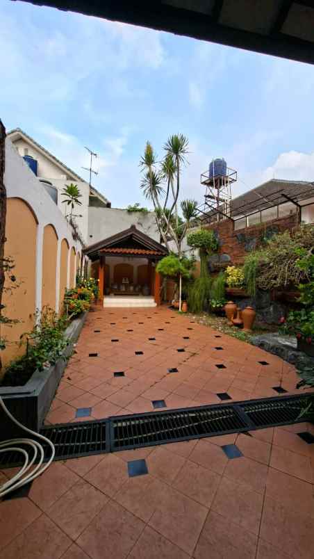 dijual rumah baung kebagusan