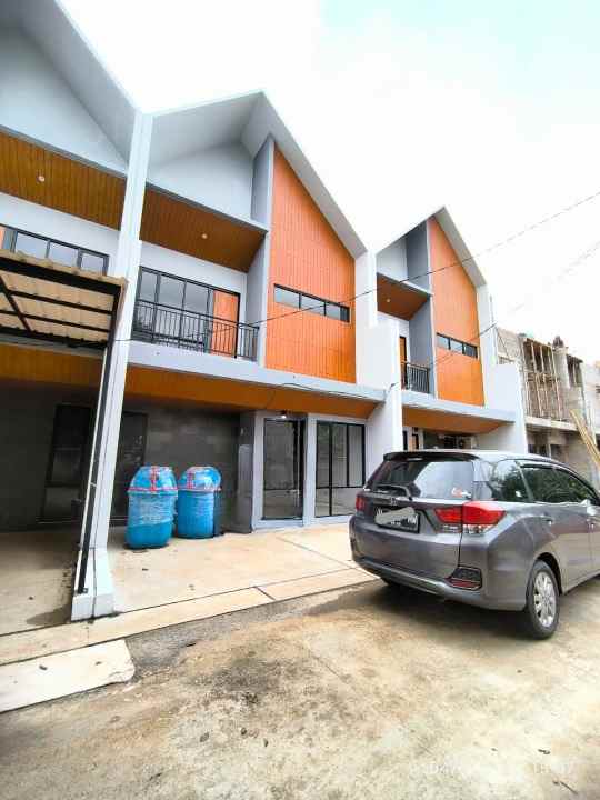 dijual rumah begkong