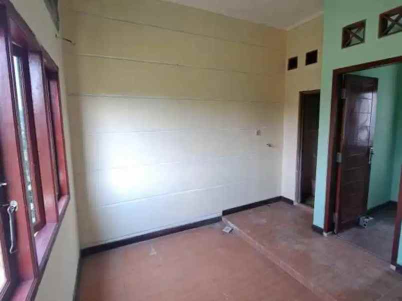 dijual rumah bintara