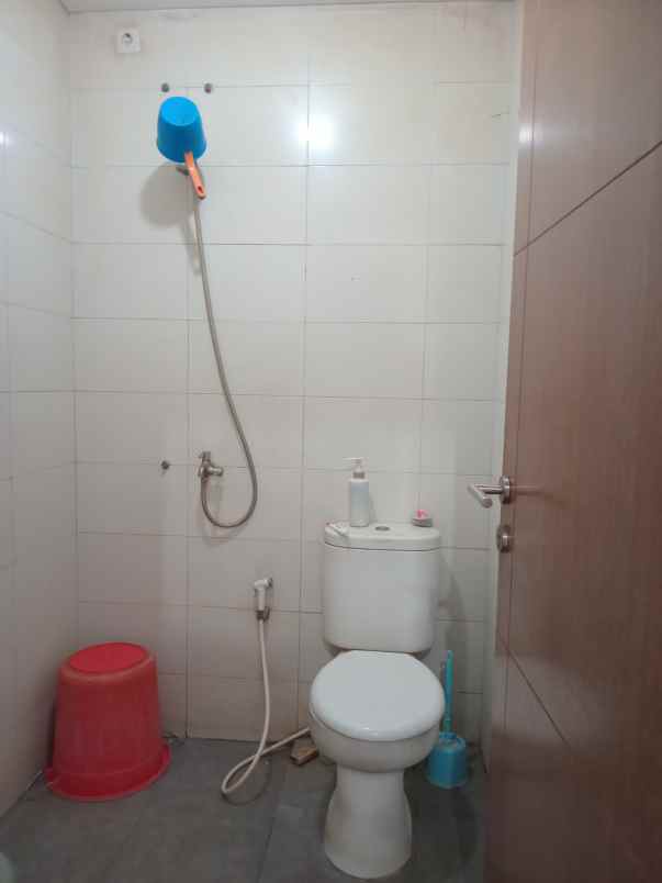 dijual rumah bumi mas kencana
