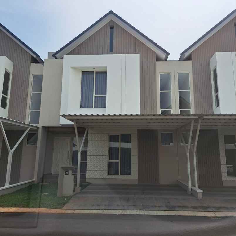 dijual rumah catriona suvarna sutera