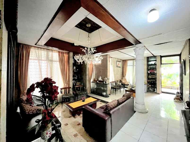 dijual rumah cempaka putih