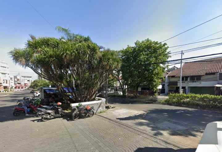 dijual rumah central park