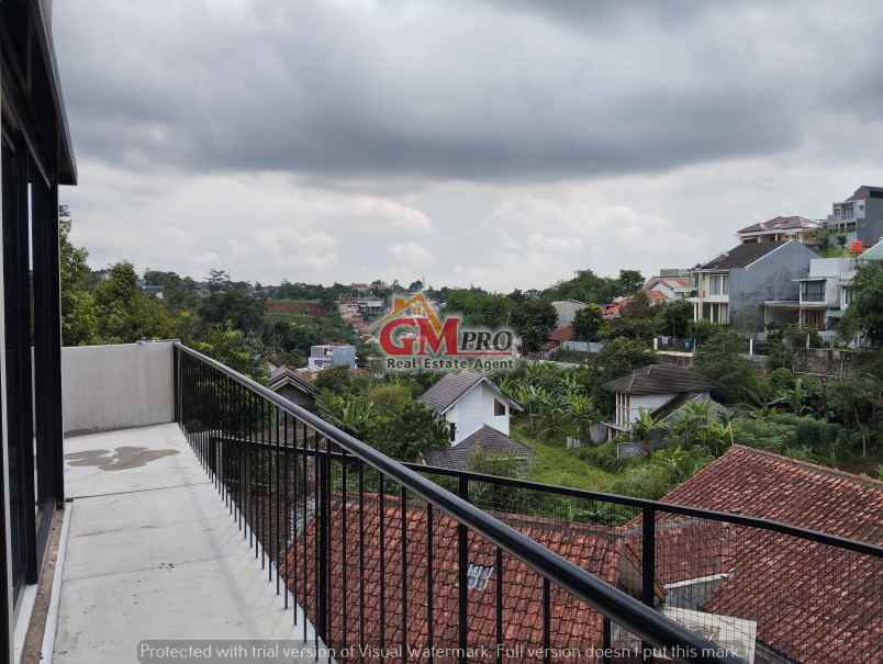 dijual rumah cigadung
