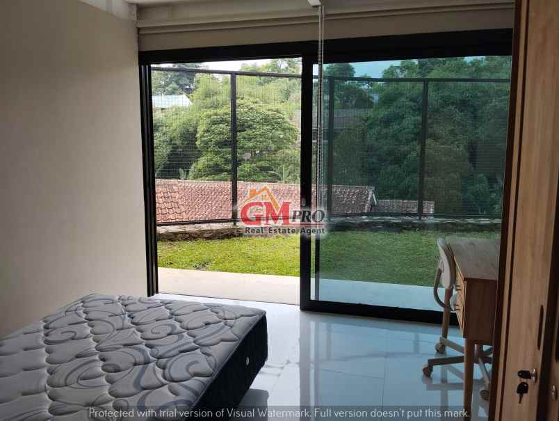 dijual rumah cigadung