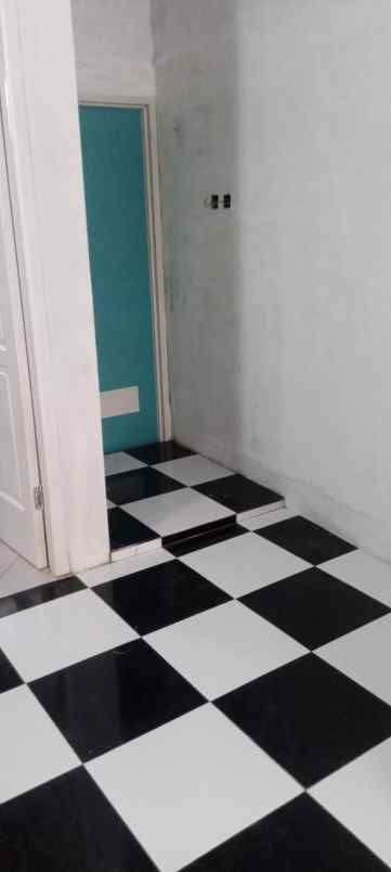 dijual rumah ciledug