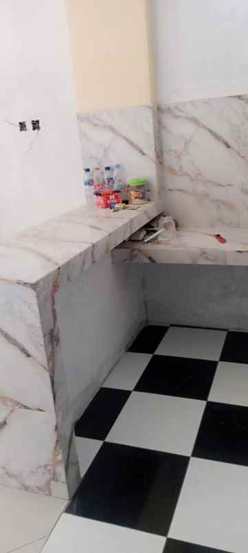 dijual rumah ciledug