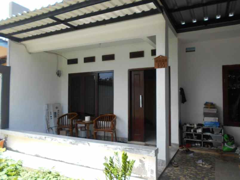 dijual rumah cilodong sukmajaya