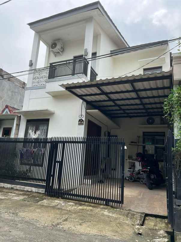 dijual rumah cinere depok