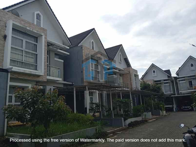 dijual rumah cipageran