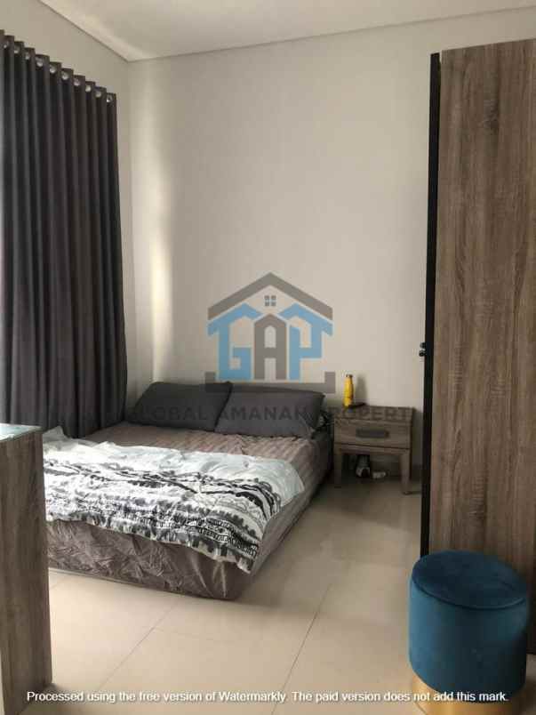 dijual rumah cipageran