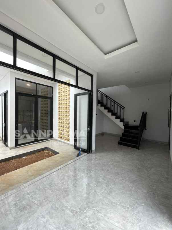 dijual rumah cipedak ciganjur jakarta