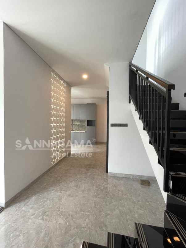 dijual rumah cipedak ciganjur jakarta