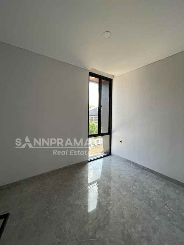 dijual rumah cipedak ciganjur jakarta