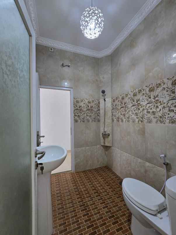 dijual rumah cipinang muara