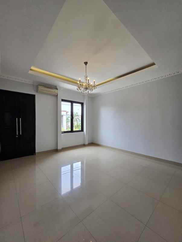 dijual rumah cipinang muara