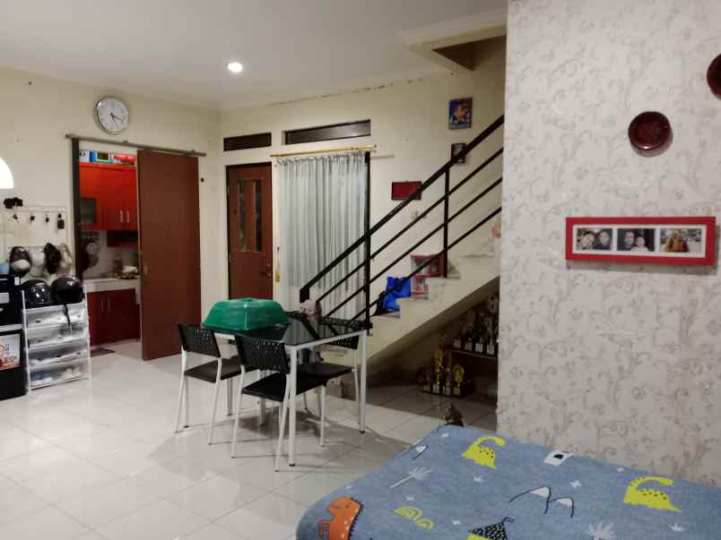 dijual rumah cirendeu pisangan ciputat