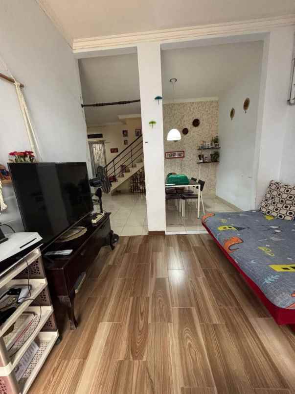dijual rumah cirendeu pisangan ciputat