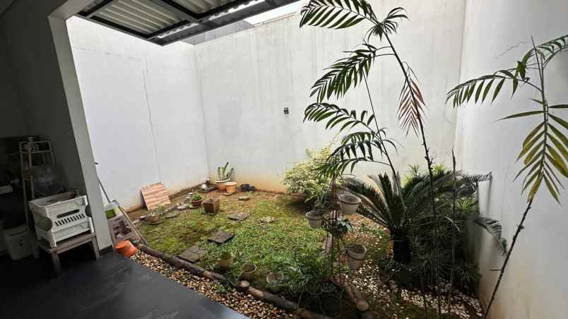 dijual rumah citragran cbd