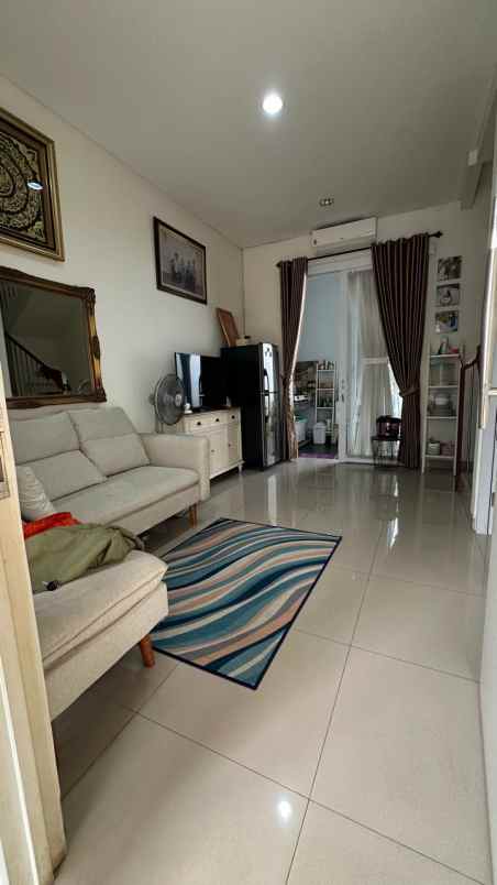 dijual rumah citragran cbd