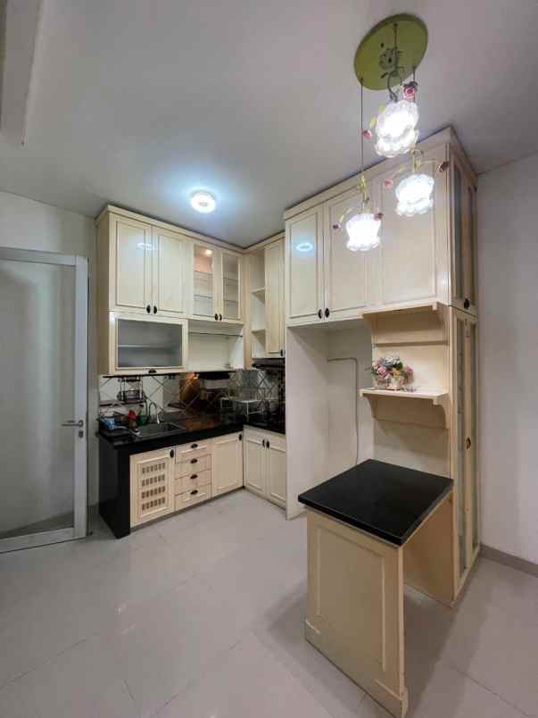 dijual rumah citragran cbd cibubur