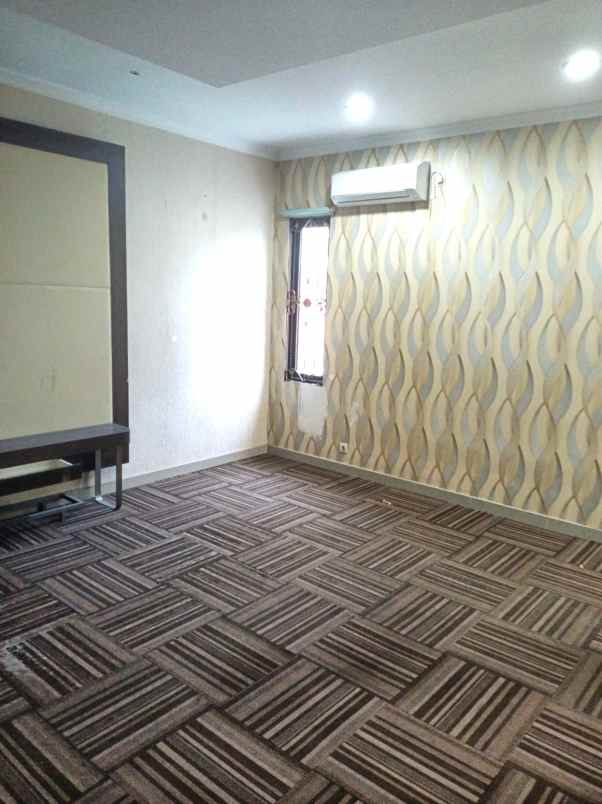 dijual rumah cluster alamanda jgc