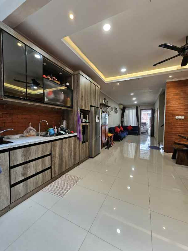 dijual rumah cluster bohemia