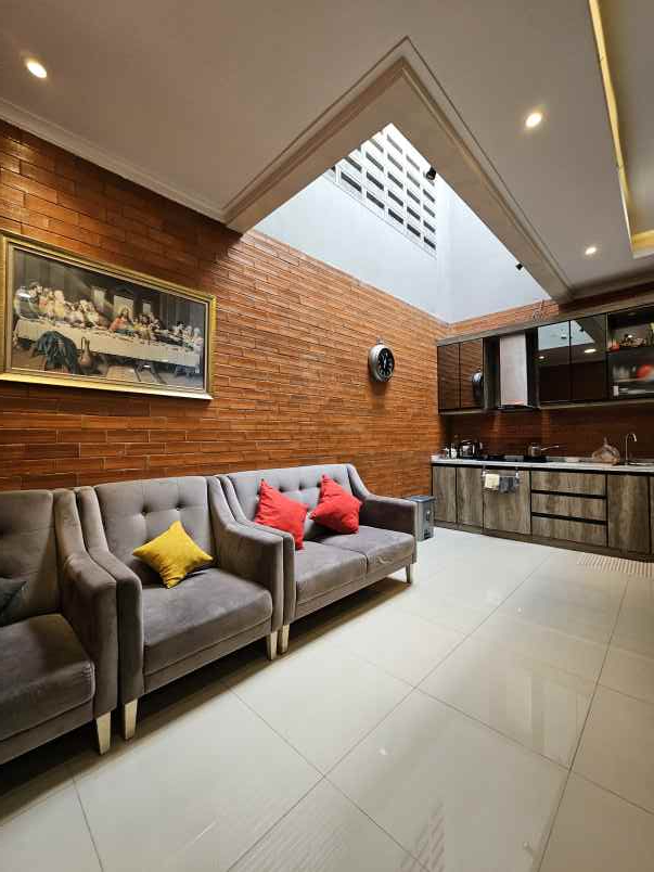 dijual rumah cluster bohemia