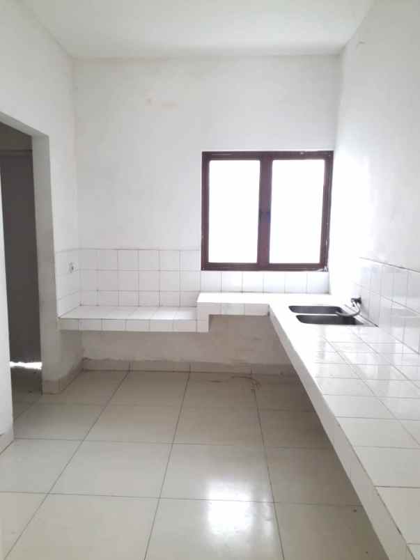 dijual rumah cluster cassia jgc jakarta