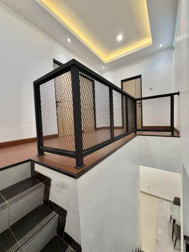 dijual rumah cluster cassiawood tambun