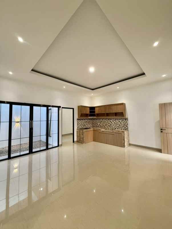 dijual rumah cluster cassiawood tambun