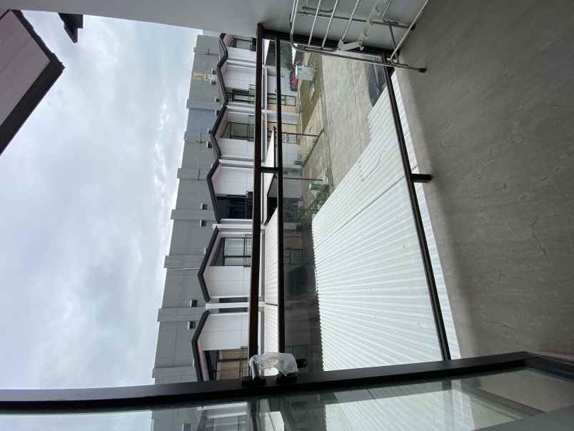 dijual rumah cluster cendana parc lippo