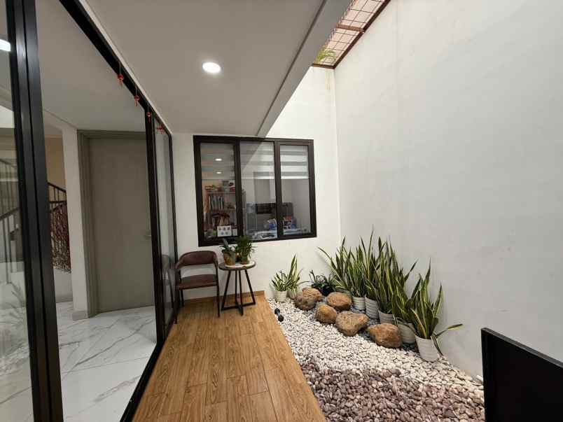 dijual rumah cluster matana asya jgc