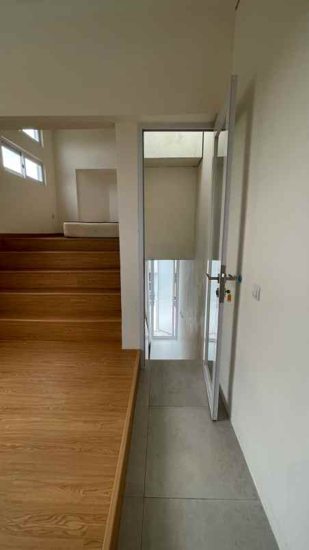 dijual rumah cluster myza flathouse bsd