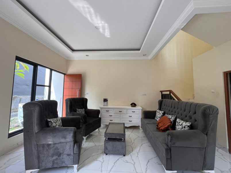 dijual rumah condet siap huni