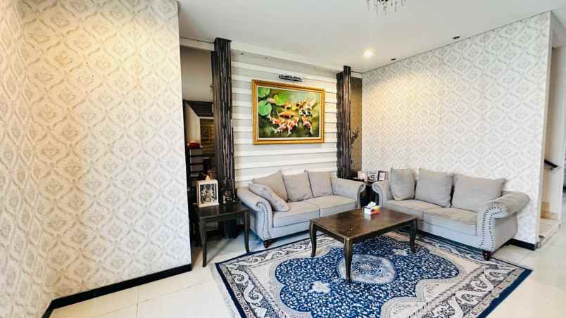dijual rumah crystal golf citraland