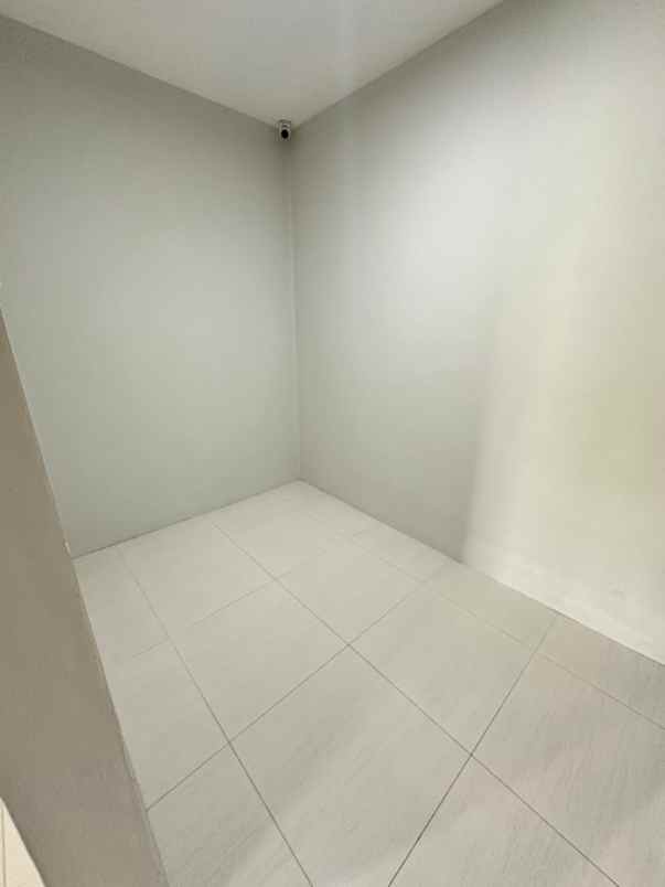 dijual rumah darmo indah selatan kec