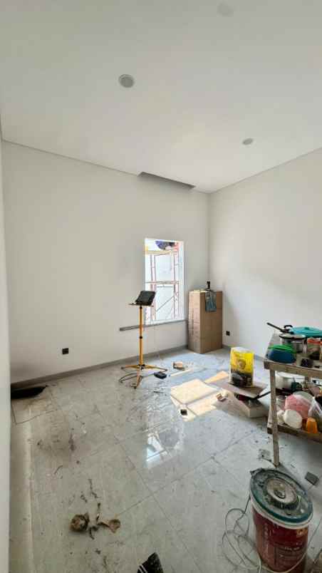 dijual rumah dharmahusada