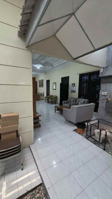 dijual rumah dharmahusada indah