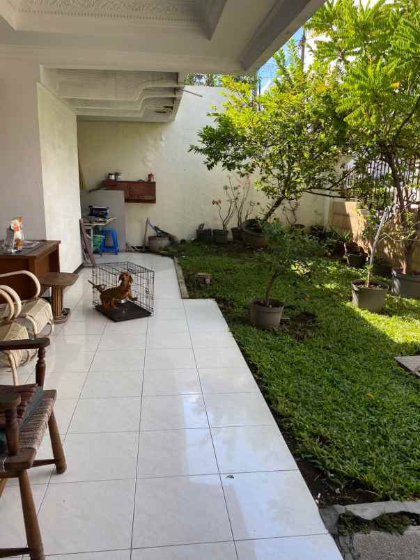 dijual rumah dharmahusada indah