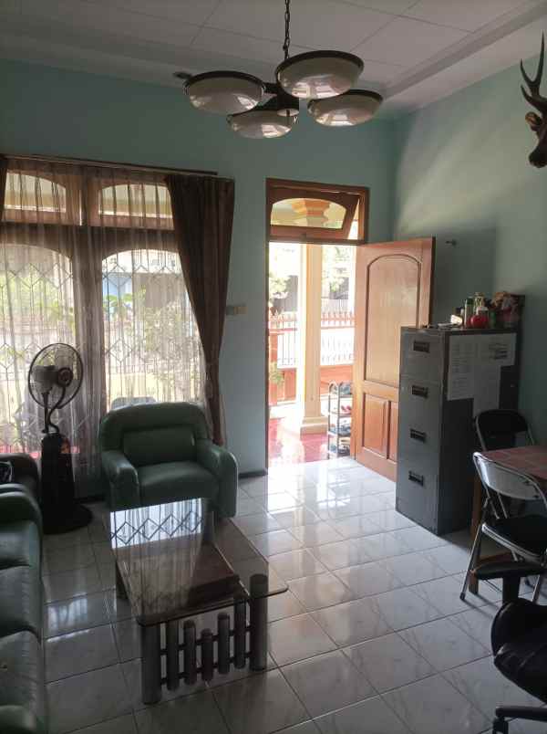 dijual rumah di sumber solo