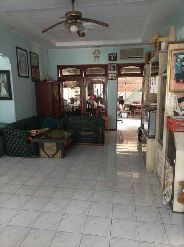 dijual rumah di sumber solo