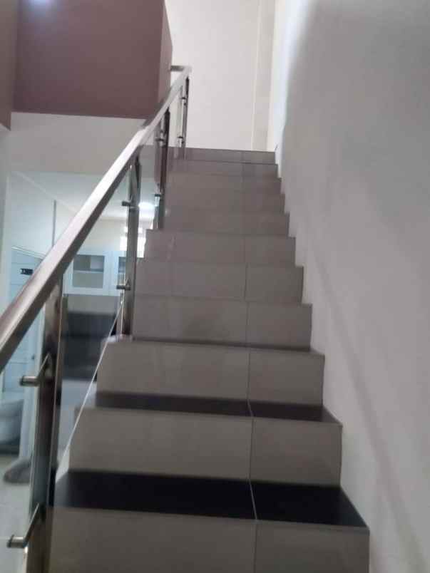 dijual rumah di tutwuri2 citereup