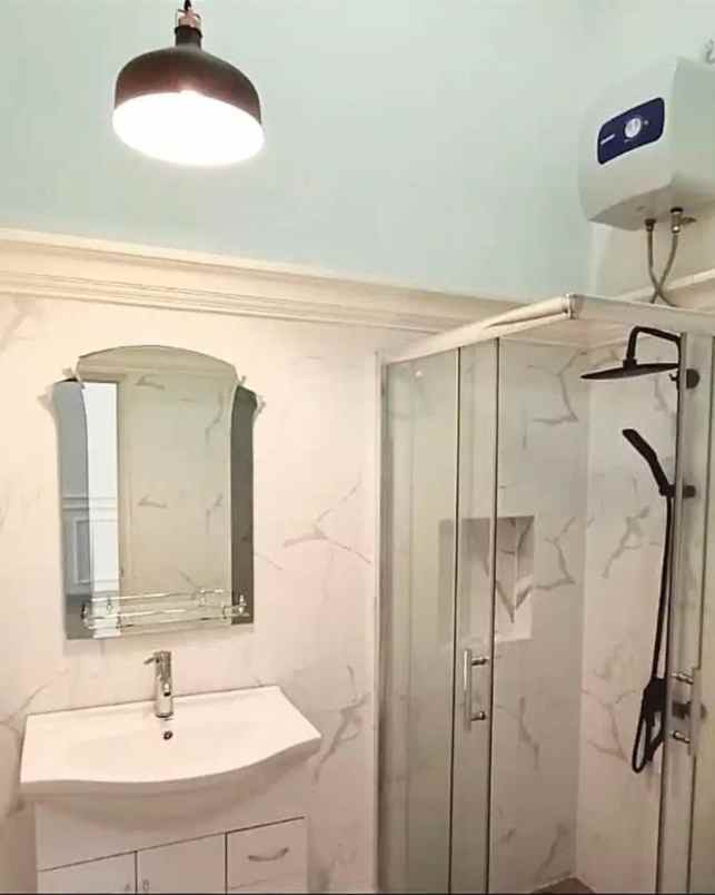 dijual rumah dukuh zamrud