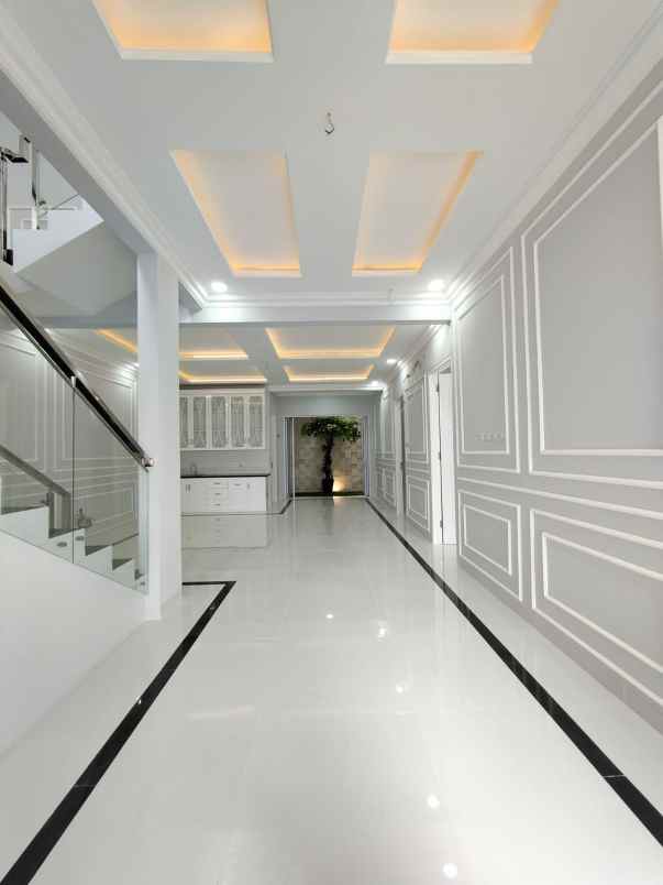 dijual rumah duren sawit