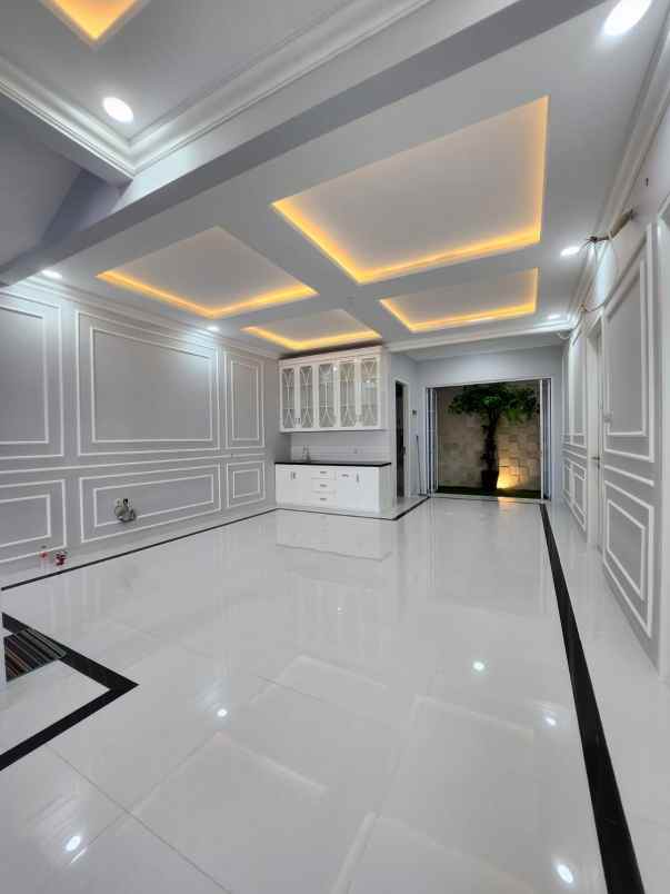 dijual rumah duren sawit