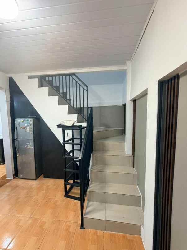 dijual rumah gading griya lestari