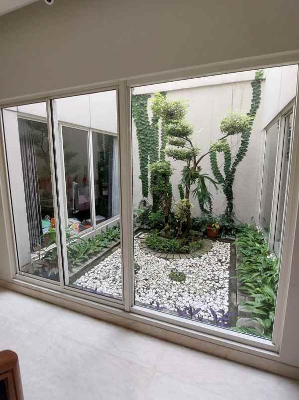 dijual rumah gading serpong cluster